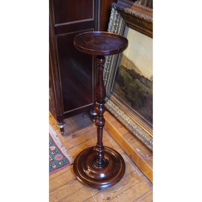 Selette en noyer XVII e