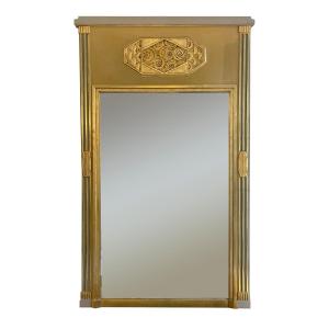 Large Art Deco Gilded Mirror Carved Wood. Fluted Pilasters On The Sides, Gilded And Polished. 