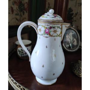 Pretty Porcelain Jug From Paris, Late 18th Century