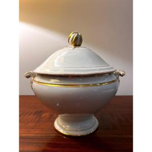 White Porcelain Tureen With Gold Decor. Brand Jp, Jean Pouyat. First Half Of The 19th