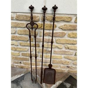 Important Napoleon III Period Wrought Iron Fireplace Kit