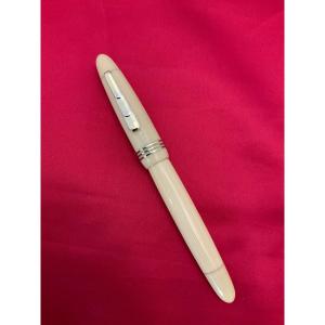 White Celluloid Fountain Pen 1940/1950