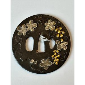 Tsuba Vine