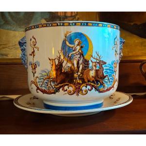 Large Gien Diane Chasseresse Planter, Late 19th Century 