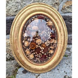 19th Century Louis Philippe Gilded Wood And Curved Glass Frame