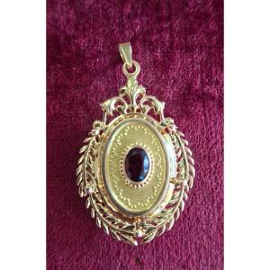Napoleon III Gold Medallion Pendant