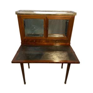 Late 18th Century Mahogany Desk