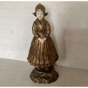 Chryselephantine Statue