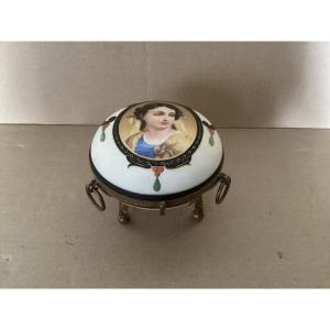 19th Century Porcelain Bonbonnière