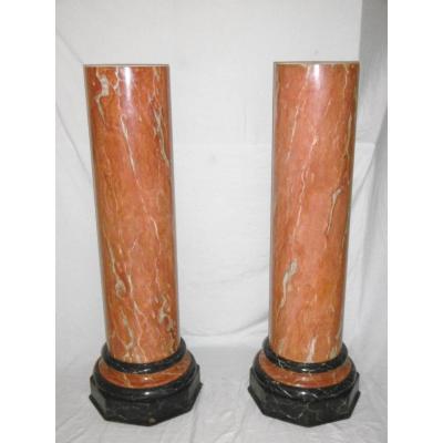Pair Of Columns Way False Marble