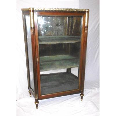 Louis XVI Period Showcase With Curved Sides