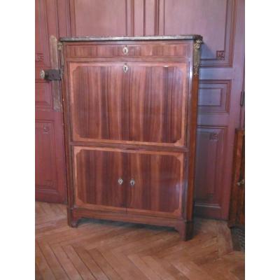 Secretary Stamped Montigny