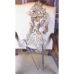 3 Anciennes Marionettes Indonésiennes En Cuir