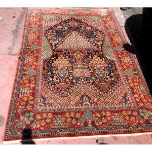 Kashan Carpet Made In Wool, Iran, Late 19th Century.