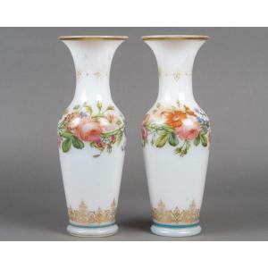 Pair Of Glazed Opaline Vases With Floral Decoration - Baccarat, 19th Century