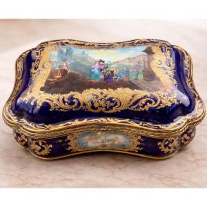 Enameled And Gilded Porcelain Box, 19th Century
