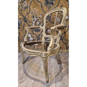 Louis XV Period Cabriolet Stamped By Jullienne 