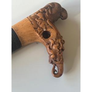 Saber Hilt Mandao, Dayak, Borneo. Indonesia