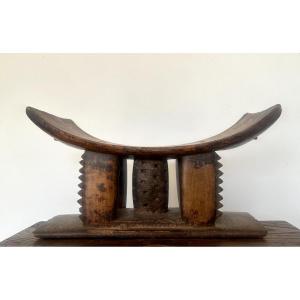 Ashanti Stool From Ghana. 19th Century 
