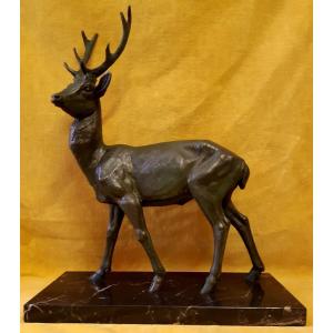 Naturalist Animal Sculpture Deer On Alert With Its Antlers On Marble Year 50