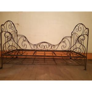 Art Nouveau Folding Wrought Iron Daybed Or Garden Sofa Bench Circa 1880.
