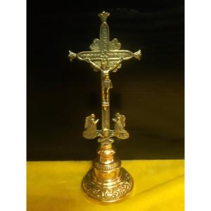 Bronze Cross Mounted On A Stand With Praying Cherubs, 18th Century