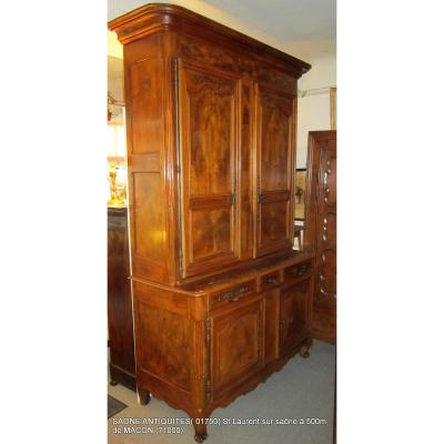Grand Buffet Style LXV Noyer Fin 18éme -début 19éme