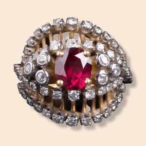 Yellow Gold, Platinum, Garnet And Diamonds Eye Of The Tiger Ring