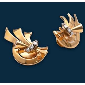 Vintage Yellow Gold Knots Of Happiness Ear Clips