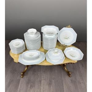 Important Limoges Porcelain Dinner Service, 71 Pieces, 20th Century