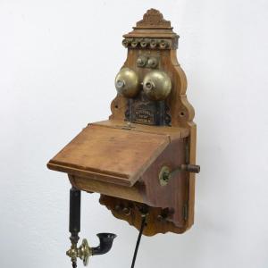 1925 Swedish Antique Walnut Wall Telephone L.m. Ericsson Ab130 Crank Magneto