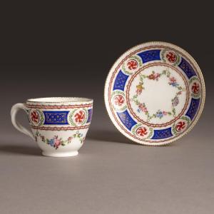 Manufacture Royale De Sèvres, 1767 - Hébert Tumbler And Saucer In Soft Paste