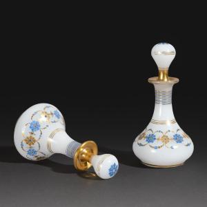 Jean Baptiste Desvignes - Pair Of Painted And Gilded Opaline Bottles - Restoration