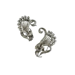 Double Clip Brooch In Gold And Diamonds 