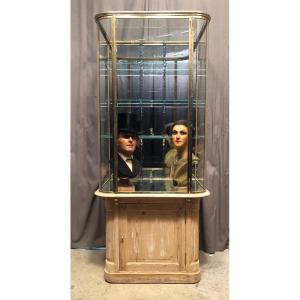 Old Large Store Showcase.