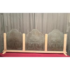 Separation, Bistro Partition.