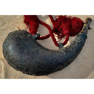Late 16th Cty Venice Embossed Leather Powder Horn