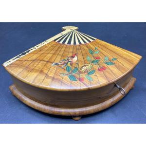 Painted Olive Wood Jewelry Box From The 1900s