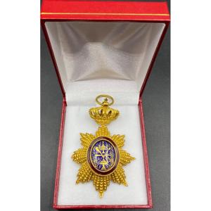 1930s Cambodgien Gold Plated Metal And Enamel Medal