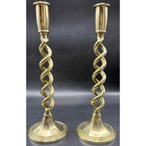 Pair Of Polished Bronze Candlesticks From The 1930s, Great Britain 