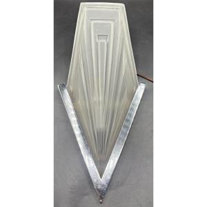A 1930s Degué Glass And Chrome-plated Brass Wall Lamp 