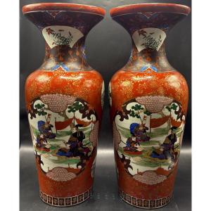 A Pair Of Important Satsuma Vase - Japanese, 18th Century 