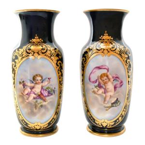 Pair Of Paris Porcelain Vases Decorated With Putti Scenes