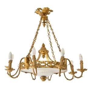 Louis XVI Style Chandelier In Gilt Bronze And Glass With Eight Lights