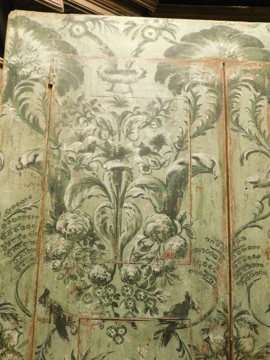 Armadio guardaroba a muro riccamente dipinto sfondo verde giungla floreale-photo-4