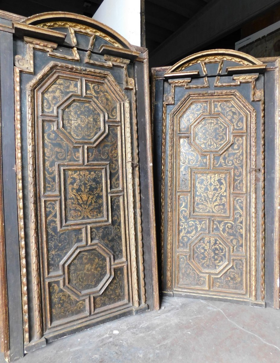 Coppia di porte da interno scolpite, laccate e dorate, telaio originale, firenze-photo-1