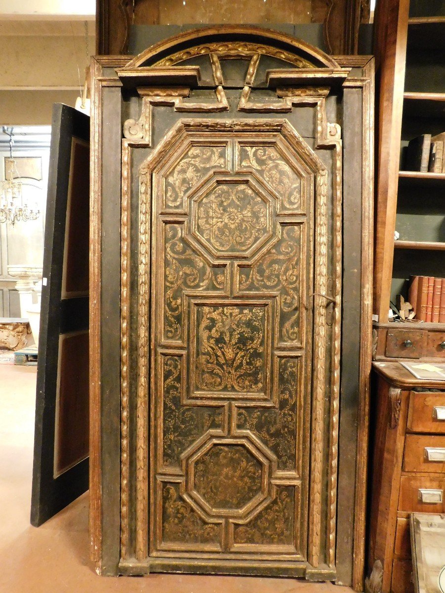 Coppia di porte da interno scolpite, laccate e dorate, telaio originale, firenze-photo-3