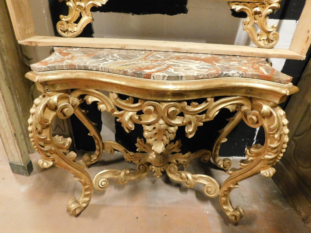 Consolle con specchiera in legno dorato e scolpito a decori floreali, piano in marmo rosso, napoli-photo-4