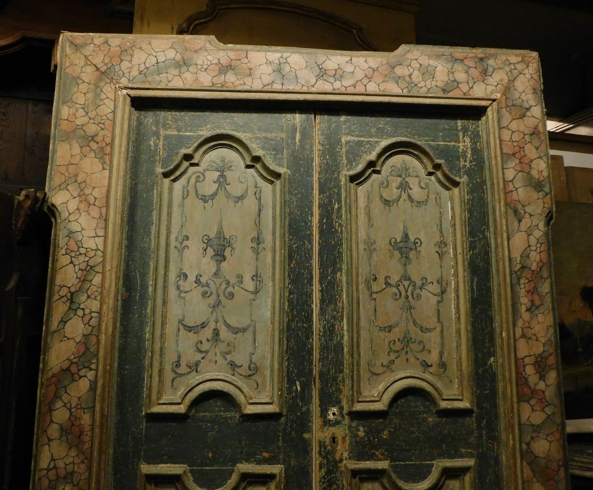 N.2 porte doppie da interni, laccate e dipinte con telaio finto marmo, Napoli (Italia)-photo-1