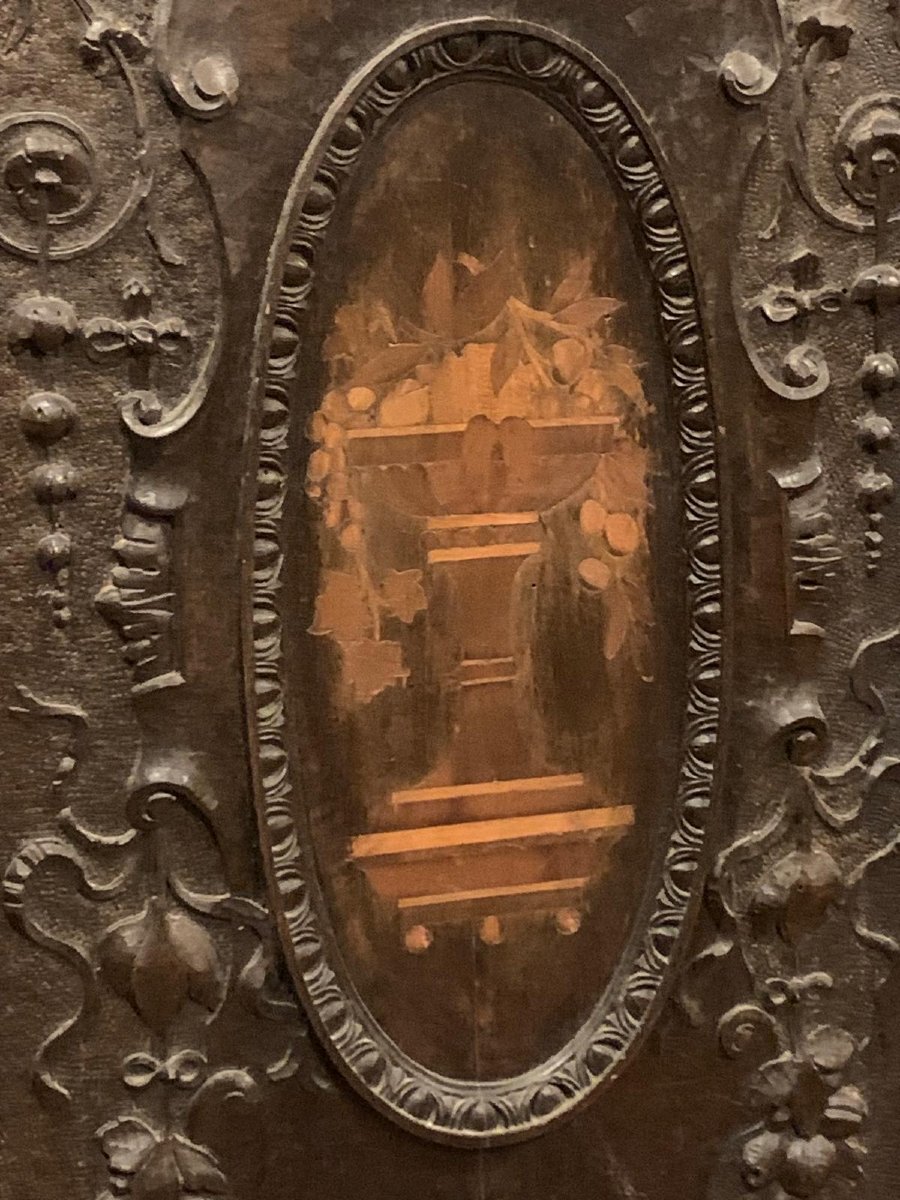 Porta in noce, due battenti scolpiti con mascheroni e decori fogliacei, epoca '800-photo-4